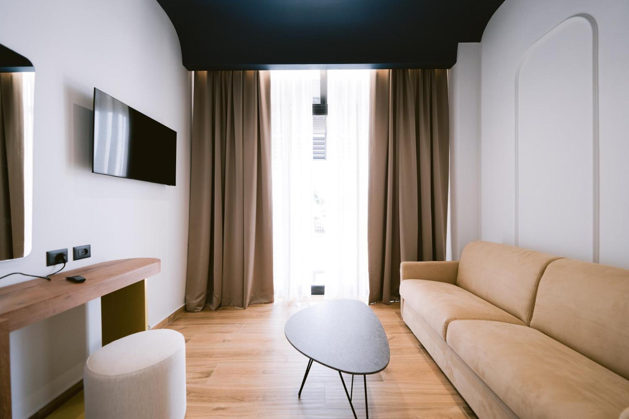 Noemie Hotel Himare Exteriör bild