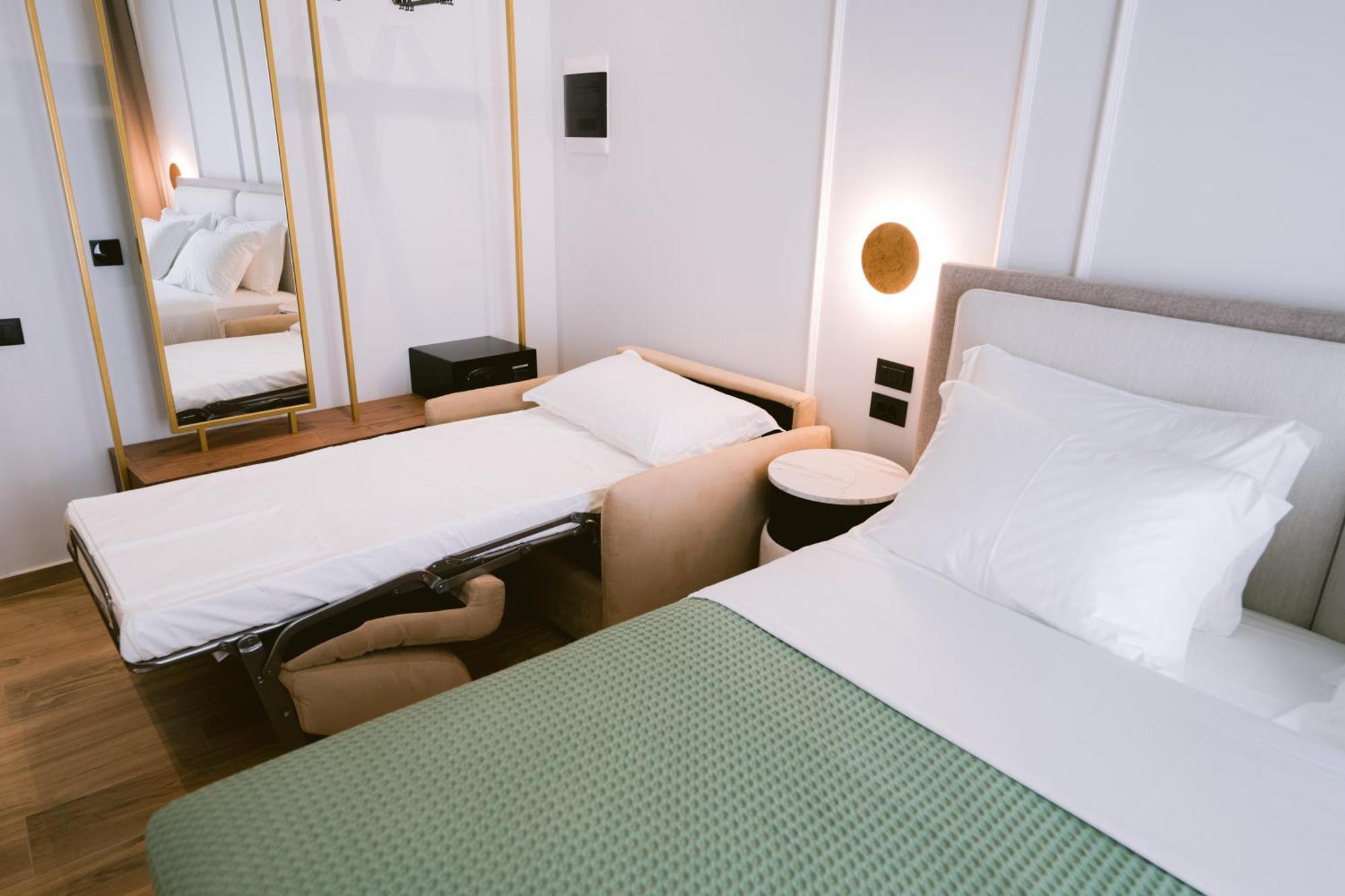 Noemie Hotel Himare Exteriör bild