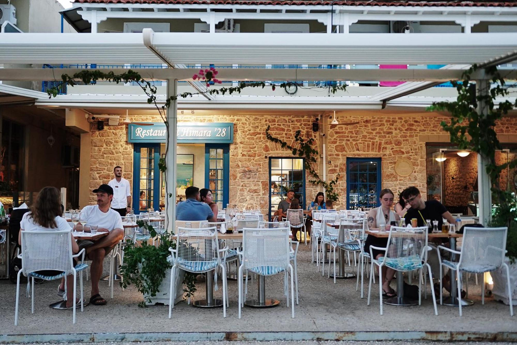 Noemie Hotel Himare Exteriör bild